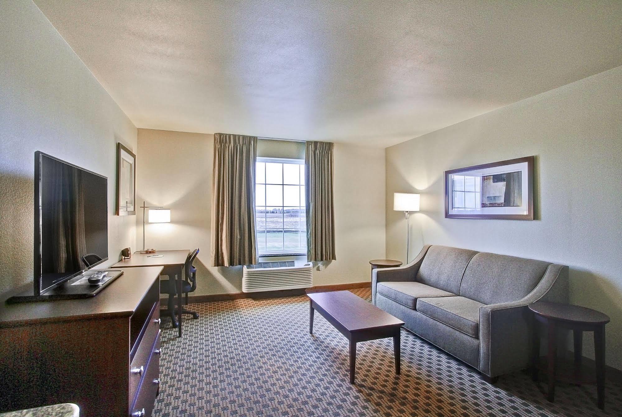 Cobblestone Hotel & Suites Pulaski/Green Bay Exterior photo